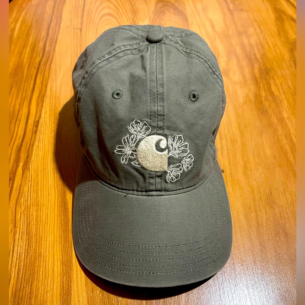 Carhartt women’s floral ball cap